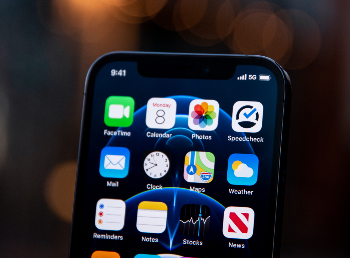 稻城苹果手机维修分享为什么 iPhone 12 在冬季会自动关机 