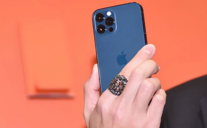 稻城苹果手机维修分享iPhone12系列重启方法教程 